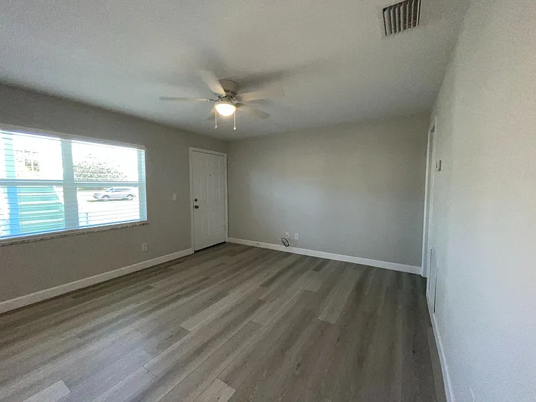661 Hernando St — Photo 3