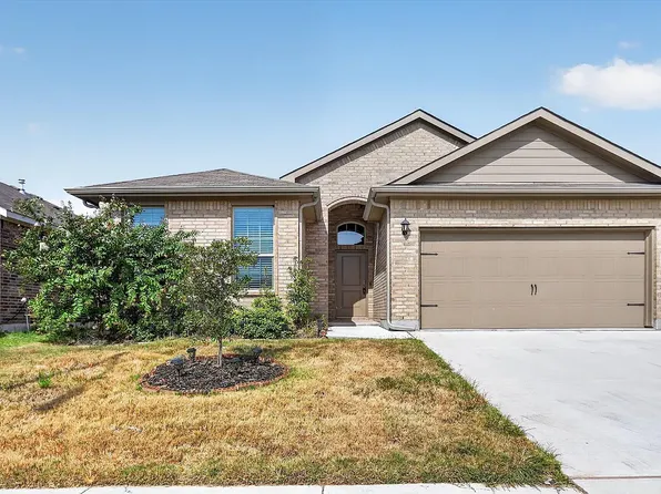 8613 Wildwest Dr, Fort Worth, TX 76131