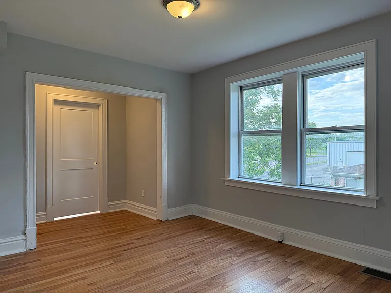 920 Eastgate Ave #2N — Photo 2