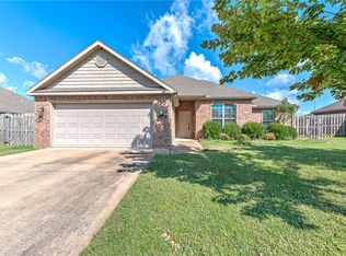 4300 SW Limestone Ave, Bentonville, AR 72712