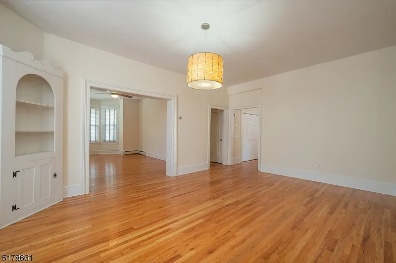 2 bed, 2.0 bath, $3,850 — Photo 4
