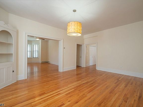 4th image of 46 Franklin Pl