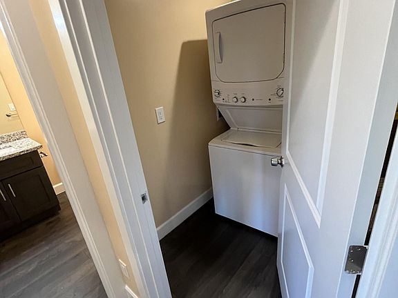 2nd image of 12614 Ambaum Blvd SW APT 207