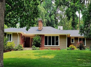 1 Northwood Rd, Asheville, NC 28804