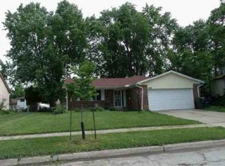 2038 Sharbot Dr, Columbus, OH 43229
