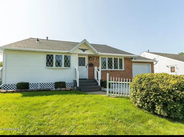 30 Nelson Ave, Latham, NY 12110