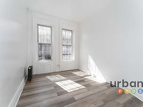 4th image of 893 Saint Johns Pl #B4