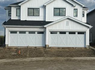 1725 8th St NW, Edmonton, AB T6T 1A4