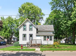 401 Oak Ave SE, Montgomery, MN 56069