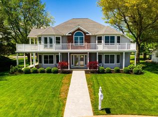 2206 S Bristol Dr, Marblehead, OH 43440