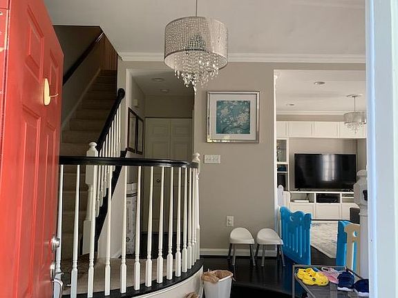 3rd image of 7401 Dunnington Pl
