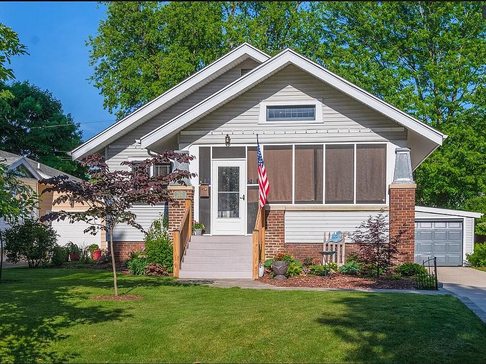 1st image of 217 Woodland Ave