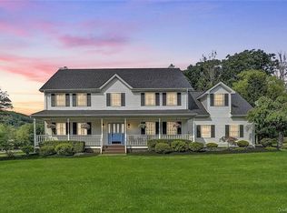 14 Sutherland Dr, Highland Mills, NY 10930