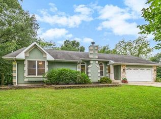 54060 W Ridgeview Cir, Paw Paw, MI 49079