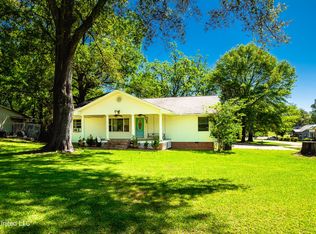 150 2nd St, Flora, MS 39071