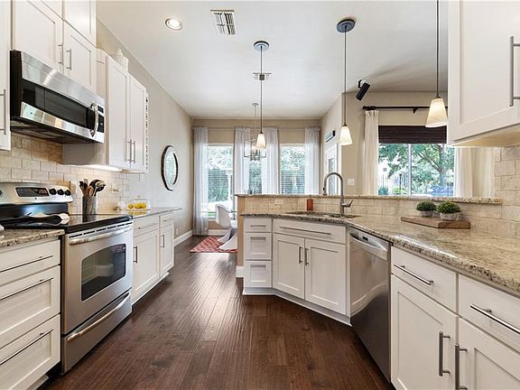 5th image of 122 Betula Dr