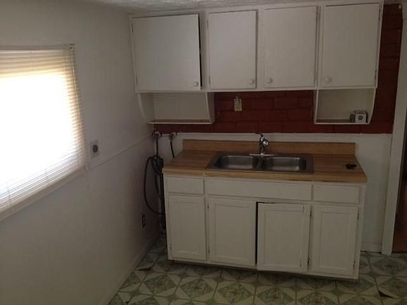 3rd image of 641 Tyron Ave