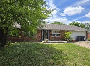 9006 E 48th Pl, Tulsa, OK 74145