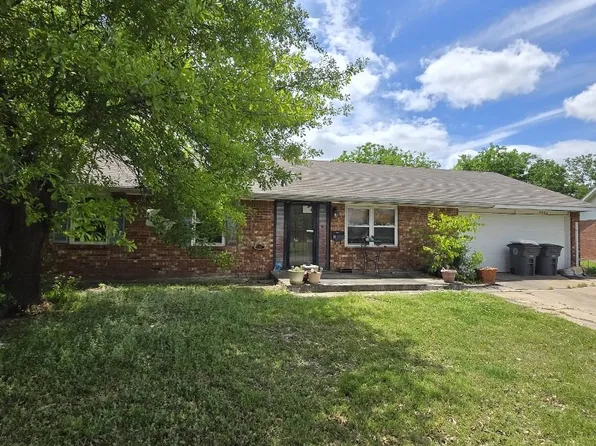 9006 E 48th Pl, Tulsa, OK 74145