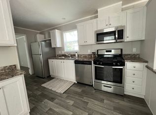 5213 Tokay Dr #101, Flint, MI 48507