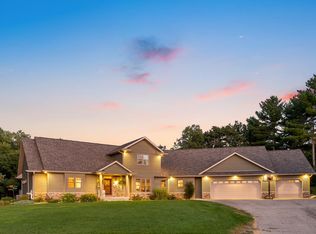 W1407 Seward Cir, Berlin, WI 54923