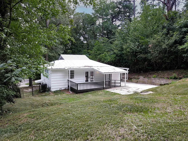 724 Rose Dr — Photo 36