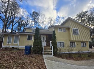 186 Cave Spring Ct, Ellenwood, GA 30294