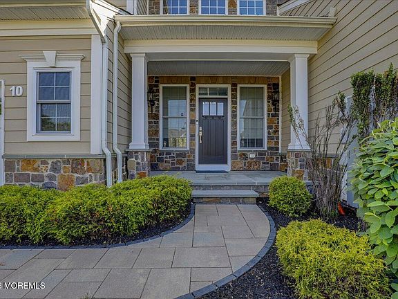 3rd image of 10 Greylynne Court