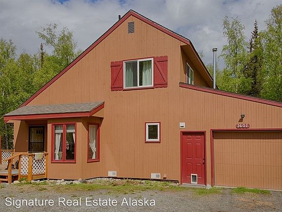 2nd image of 1601 W Cottonwood Creek Dr
