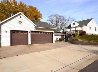 127 2nd Ave SW, Lonsdale, MN 55046