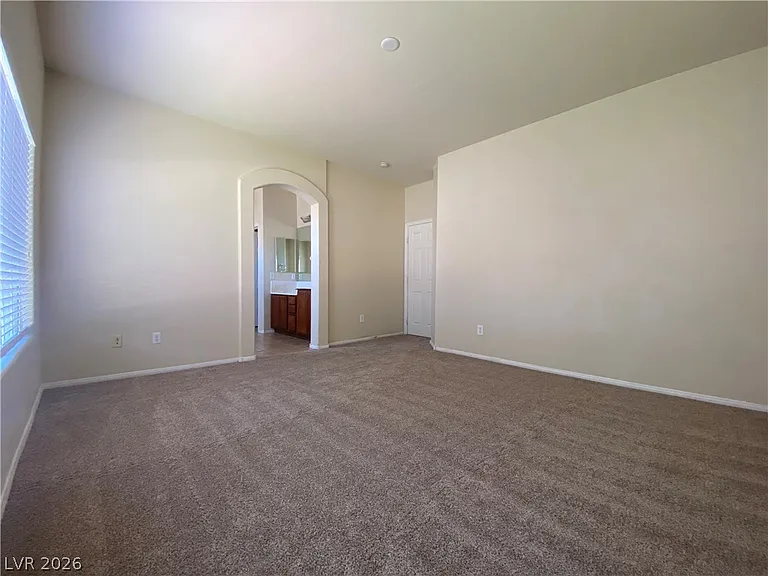 5980 Fidenza Ave — Photo 32