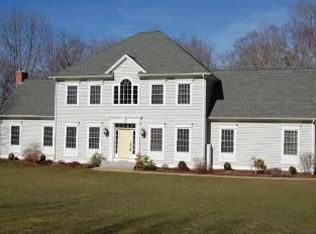 152 Coventry Rd, Mansfield, CT 06250