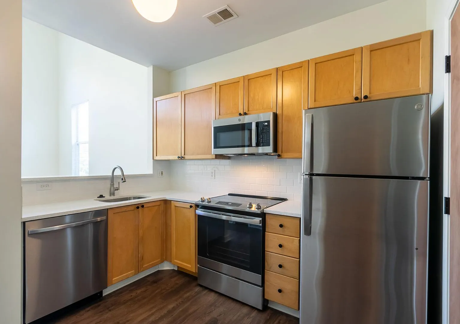 1528 Ralph David Abernathy Blvd SW - A-301 — Photo 4