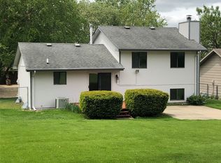 1129 15th St, West Des Moines, IA 50265