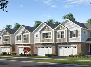 3S496 Barkley Ave #19-2, Warrenville, IL 60555