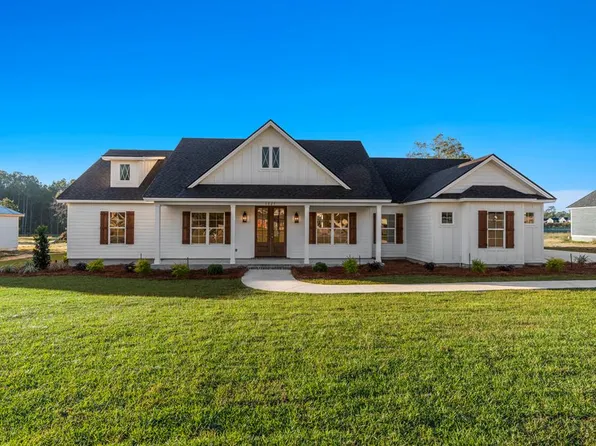 3025 Mary Powell Way, Hahira, GA 31632