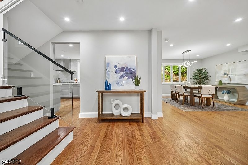 1st image of 145 Glen Ave