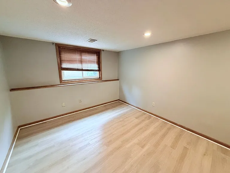 1707 Hallmark Ave N — Photo 21
