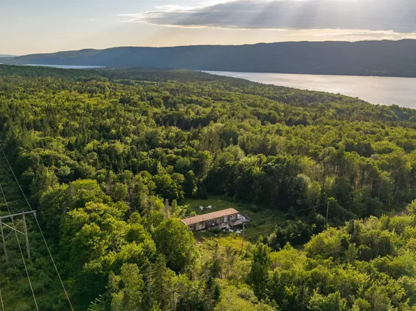 78 Maclean Rd, Victoria, NS B1X 1L3