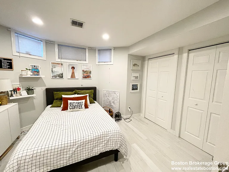 108 Buttonwood St #1 — Photo 4