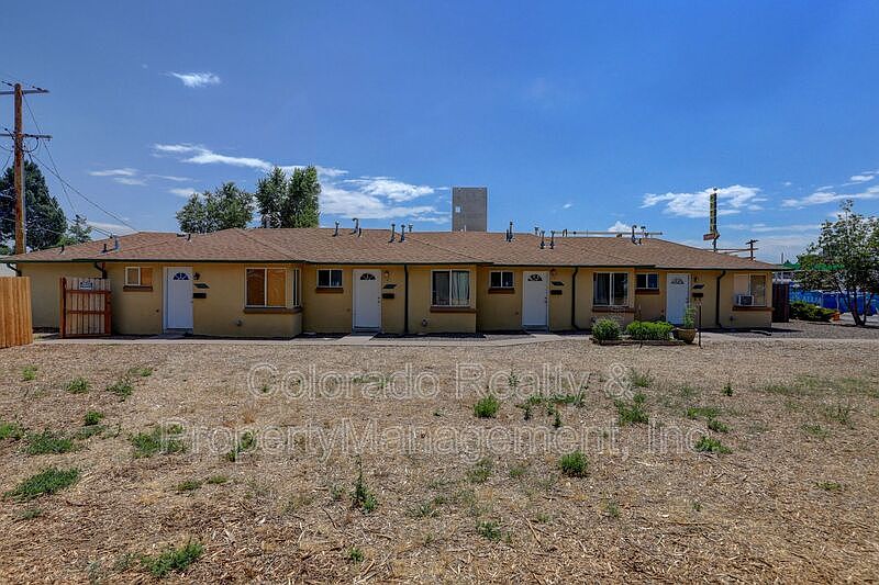 1st image of 1546 Valentia St #15