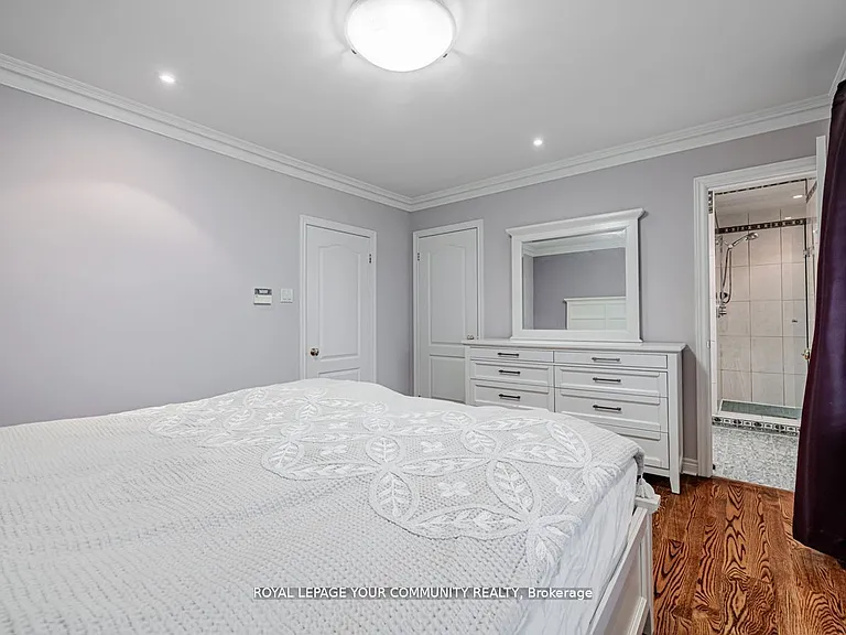 9 Robson Pl E — Photo 23