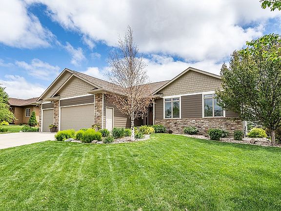 2nd image of 8012 S Grass Creek Dr