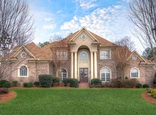 2211 Highland Forest Dr, Waxhaw, NC 28173