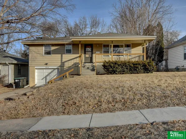 6936 Wirt St, Omaha, NE 68104