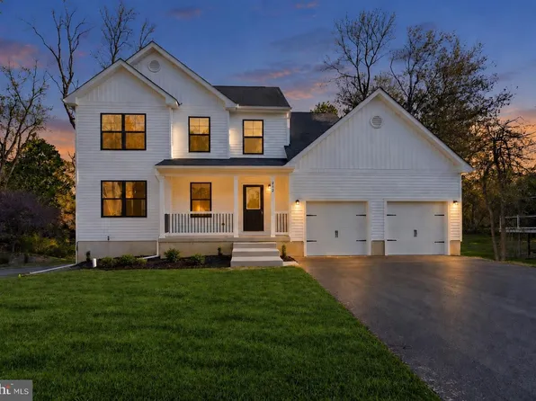 212 Lotus Ave, Voorhees, NJ 08043