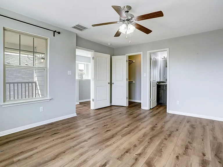 4616 Esper Ln #338 — Photo 14