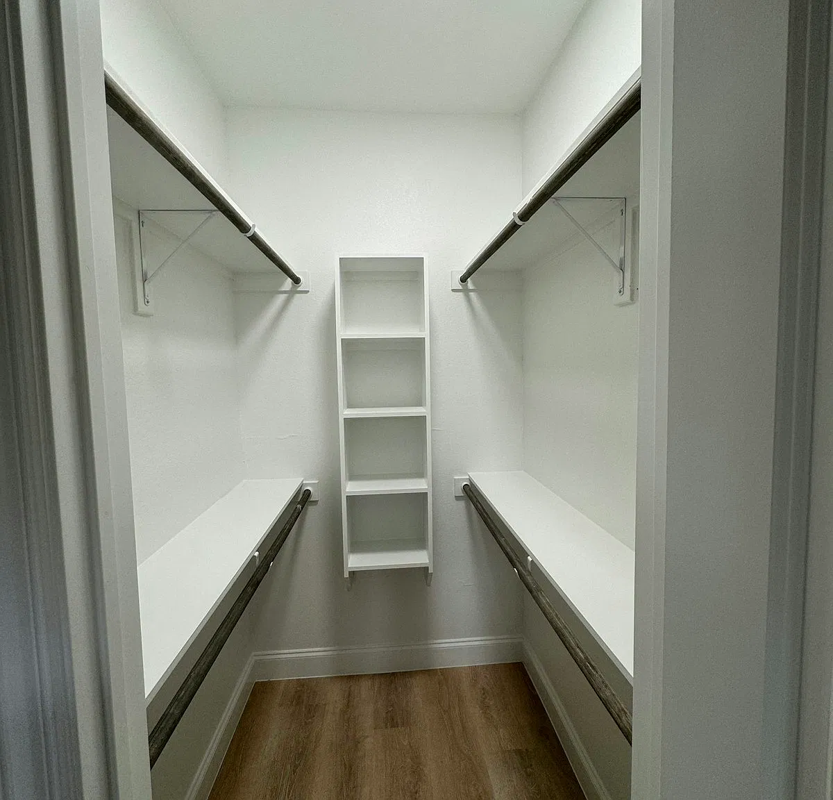2502 Oxford Ave, Unit 110 — Photo 3