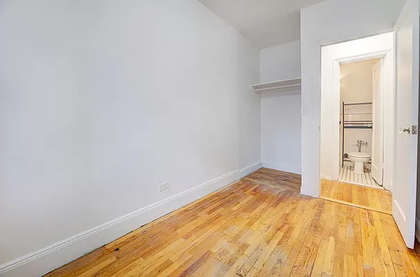 Rented by REAL New York | media 21