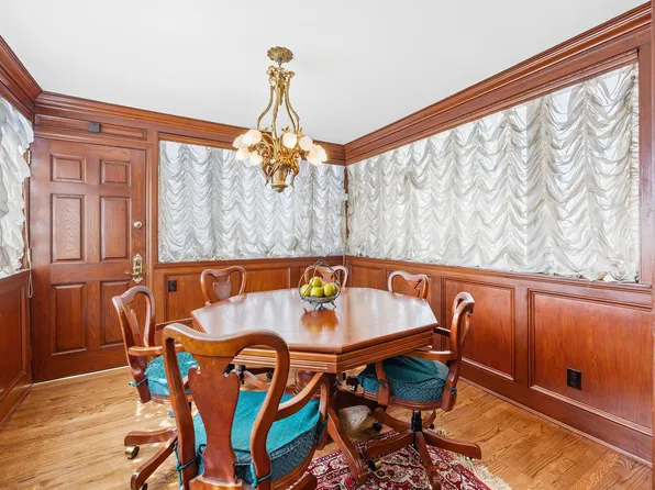 3821 Avenue S image 14 of 42